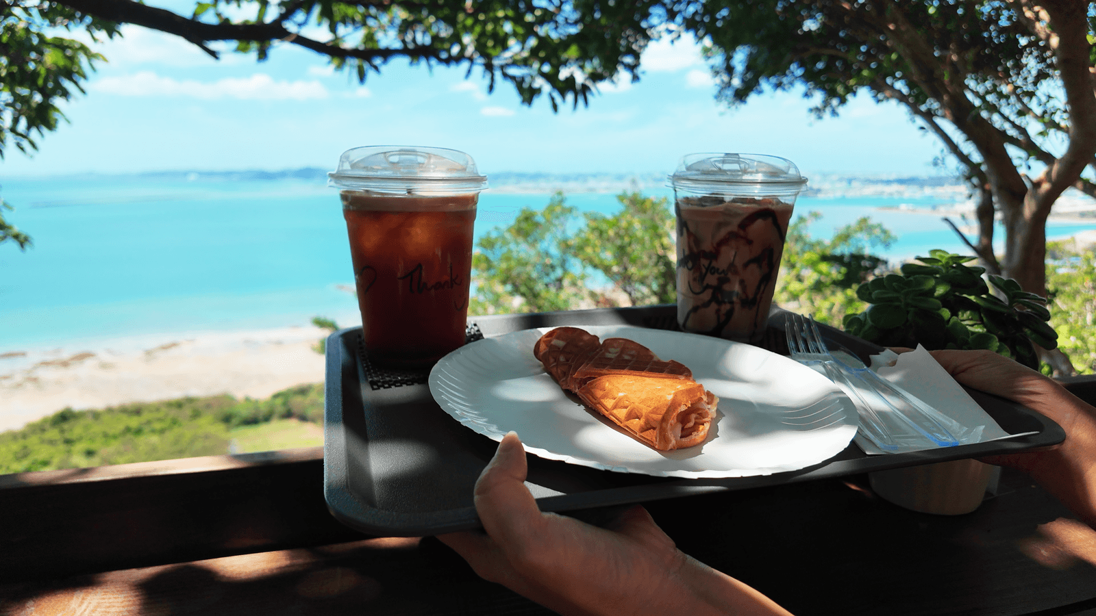 Åshiro Outdoor Cafe のドリンクとフード